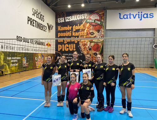 Trīs uzvaras, neizšķirts un zaudējums spraigā finālā atnes Limbažu U-14 volejbolistēm 2.vietu EVL