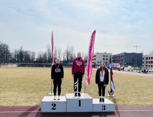 Vieglatlētei Agnesei Bērziņai zelts Latvijas Ziemas čempionātā diska mešanā