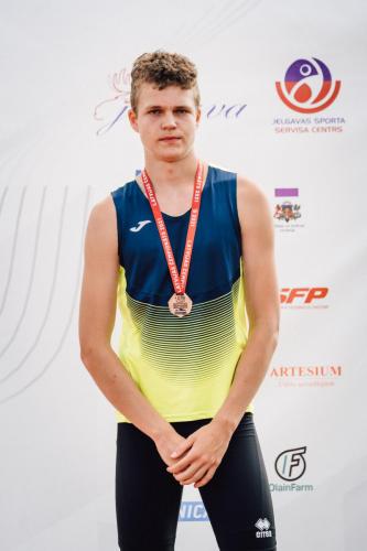 wybnmli76tgrwxrw003j