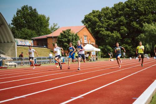 zlhg1qg5rcm7cysolccb