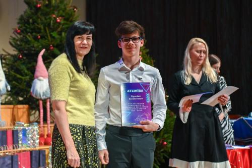 183220decembris-10-2025