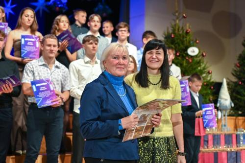 183730decembris-10-2025