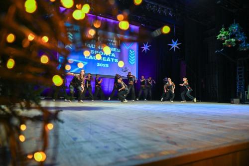 183945decembris-10-2025