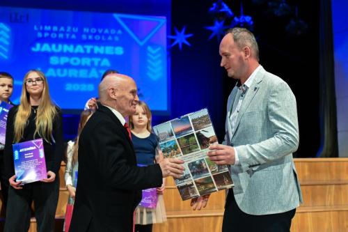 184747decembris-10-2025