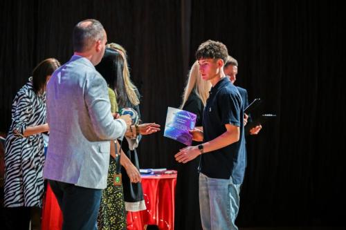 185809decembris-10-2025