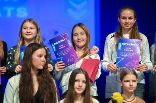 192557decembris-10-2025