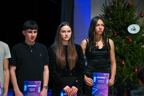 195904decembris-10-2025