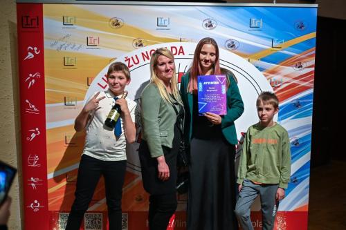 204616decembris-10-2025