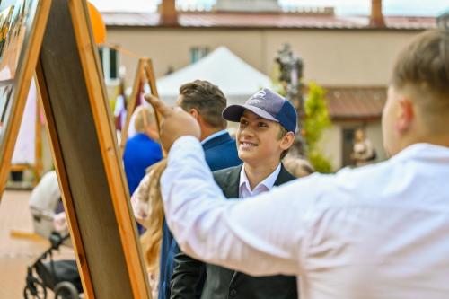 124717junijs-12-2024