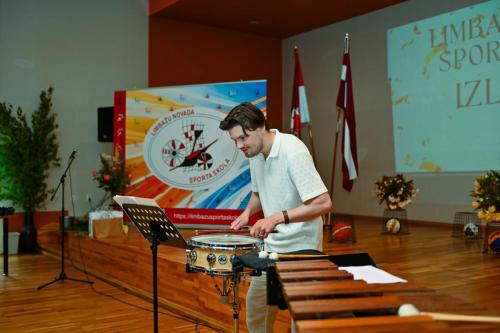 125830junijs-11-2025