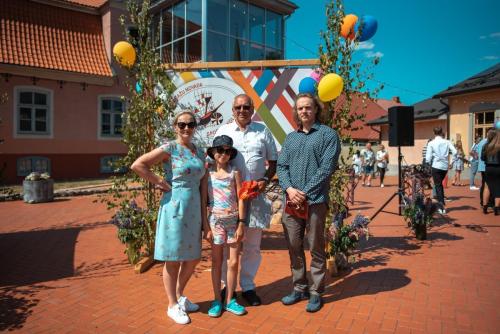 13145027dsc 7859 (1) (1) (1)