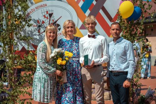 13145644dsc 7886 (1) (1) (1)