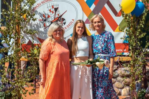 13145717dsc 5550 (1) (1) (1)