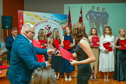 132727junijs-11-2025