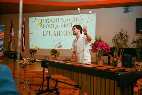 134359junijs-11-2025