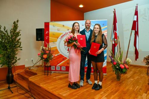 143927junijs-11-2025