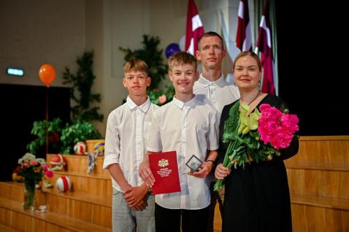 162439junijs-10-2026