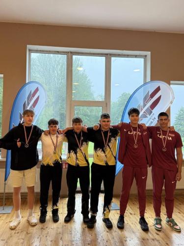 513884936 1043596781318878 8144634314851834255 n