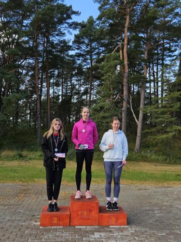 56dc5a8c-e7eb-40d4-b710-dedf22a2bb07