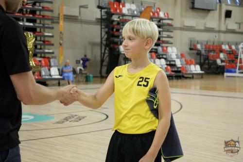 awarding ceremonies day6-147