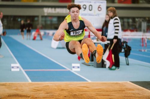 j2hekuovoan295g7d7da