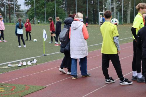 ln-skolu-futbols-staicele-2025-09-18-003