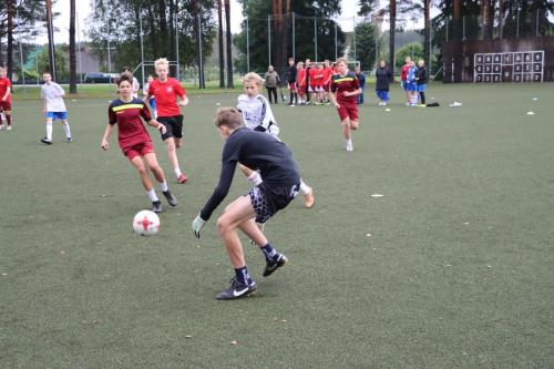 ln-skolu-futbols-staicele-2025-09-18-046