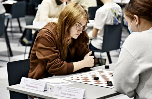 Latvijas jaunatnes čempionāta fināli 64 lauciņu dambretē