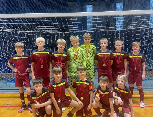 U-14 un U-17 futbolisti triumfē “Warrior Cup” Valgā