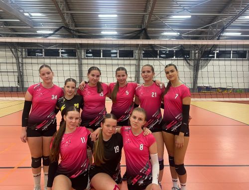 Latvijas Jaunatnes čempionātā U-15 volejbolistes piedzīvo gan zaudējumu, gan trillera cienīgu uzvaru