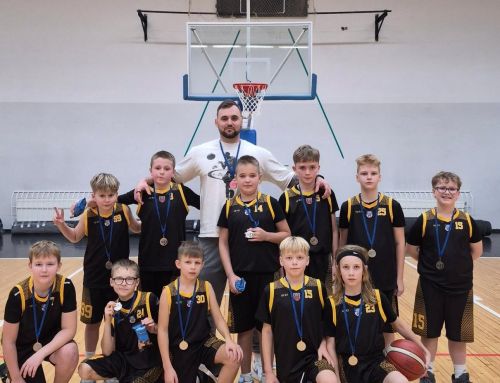 U11 basketbolisti ar lielisku sniegumu aizvada 2025.gadu