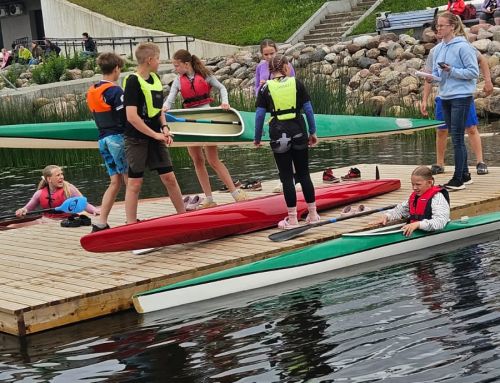 “Salacgrīvas sprintā” sparīgākie un kuplākā skaitā – jaunākie airētāji